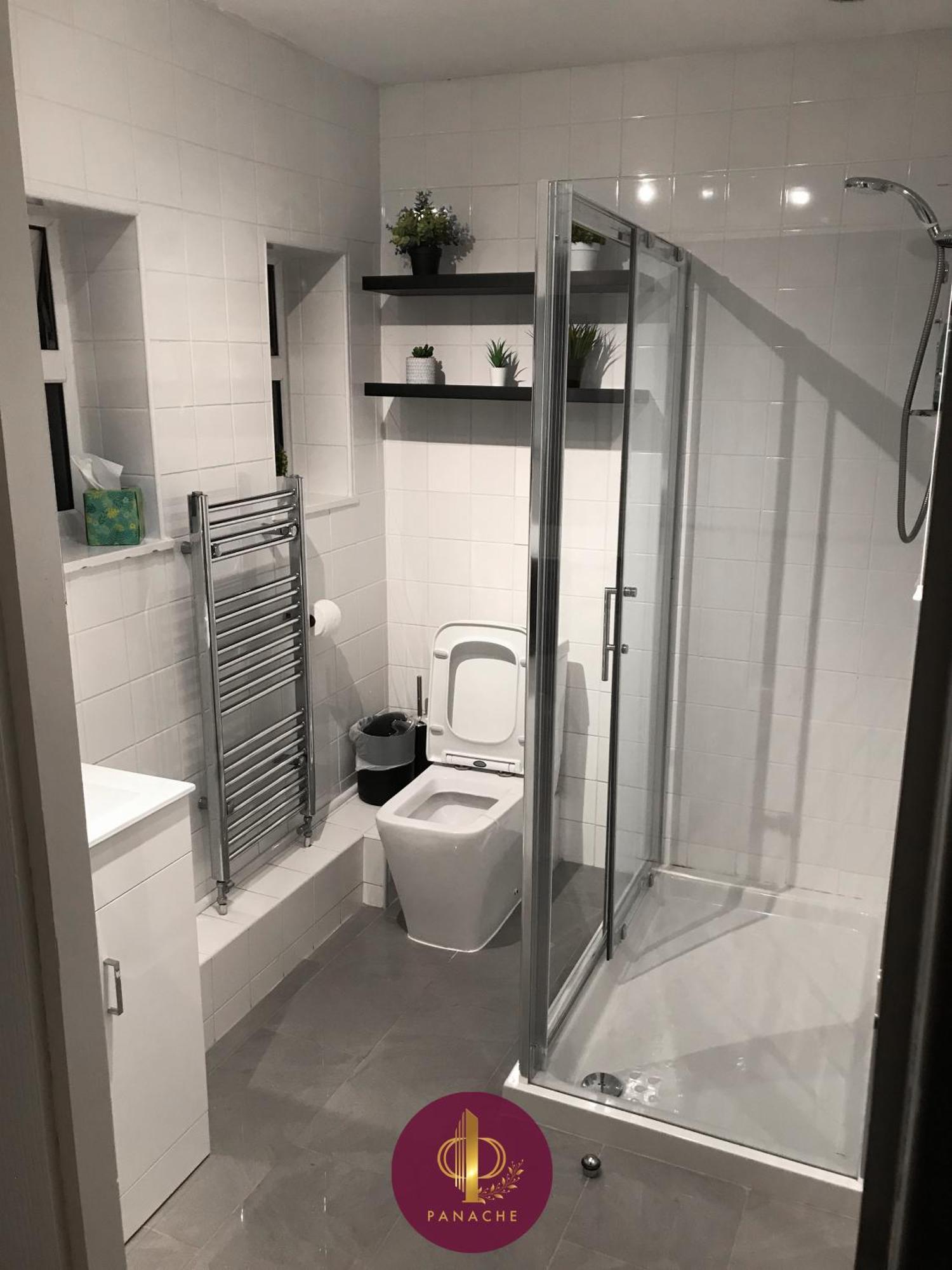 Contractors, Relocators, Free Parking, Wifi, Smart Tvs Apartment Marston Green Bagian luar foto